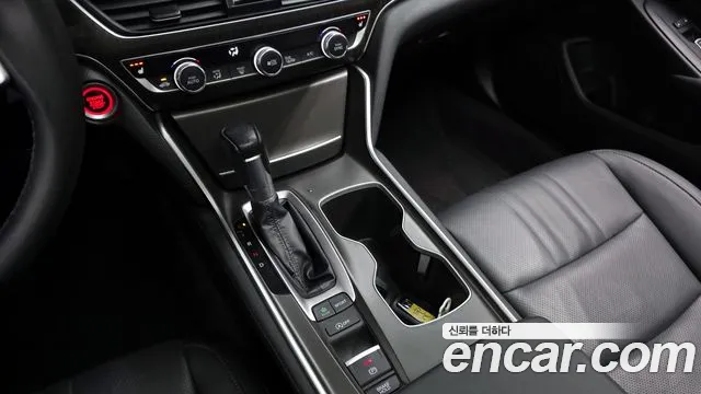 Honda Accord 2021 — фото 9