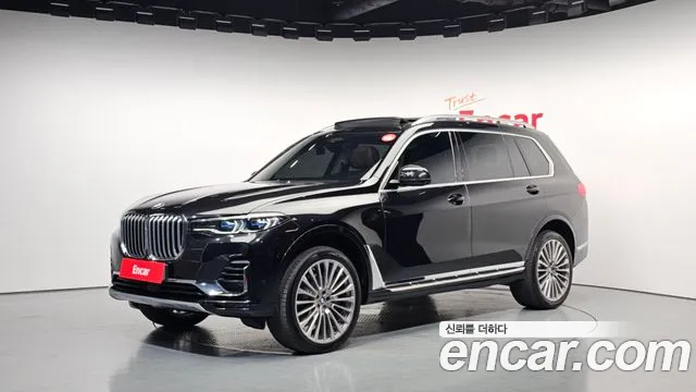 BMW X7 2022 — фото 1