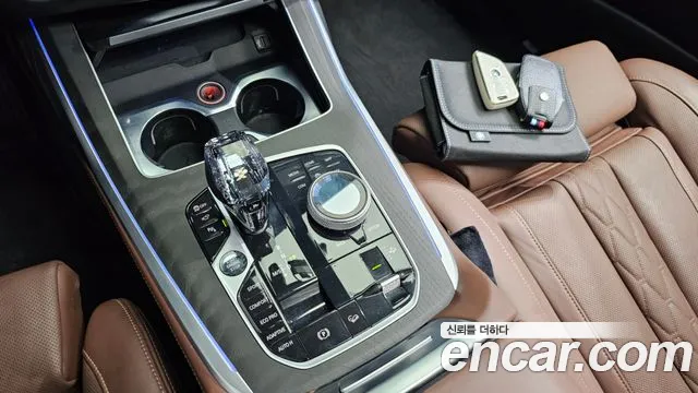 BMW X7 2022 — фото 9