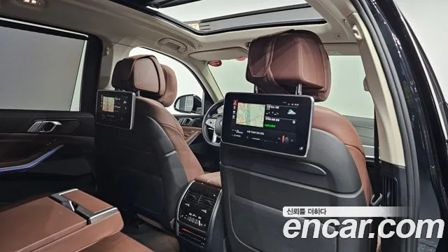BMW X7 2022 — фото 18
