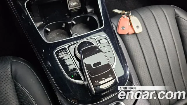 Mercedes-Benz E-Class 2019 — фото 17