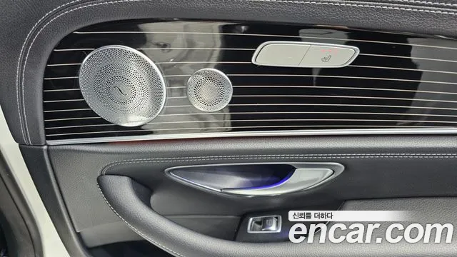 Mercedes-Benz E-Class 2019 — фото 18