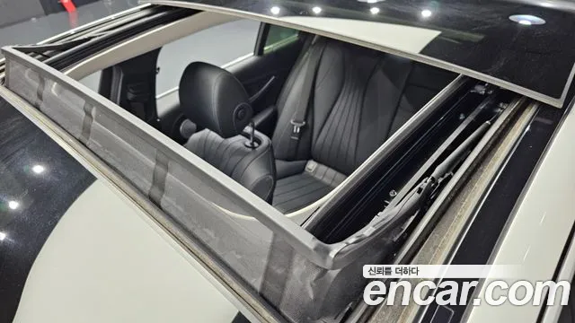 Mercedes-Benz E-Class 2019 — фото 19