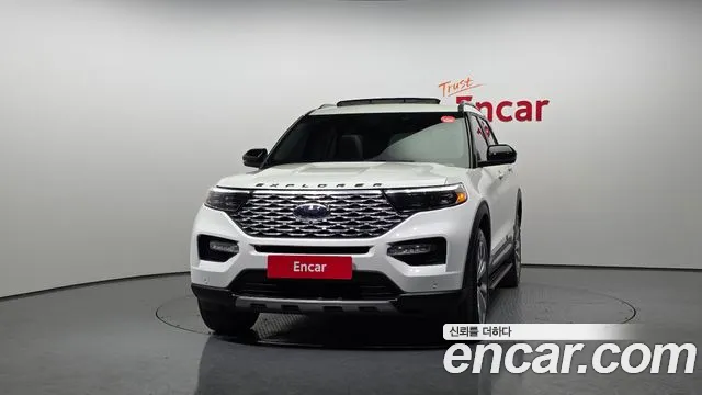 Ford Explorer 2022 — фото 3