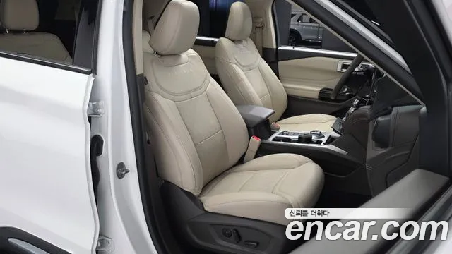 Ford Explorer 2022 — фото 10