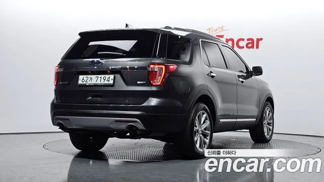 Ford Explorer 2017 — фото 2