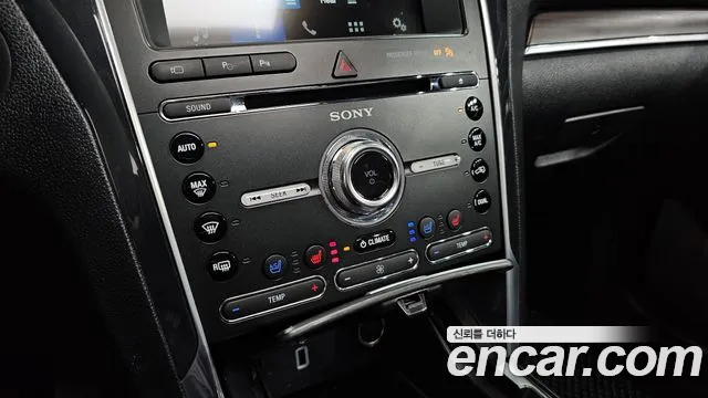 Ford Explorer 2017 — фото 15
