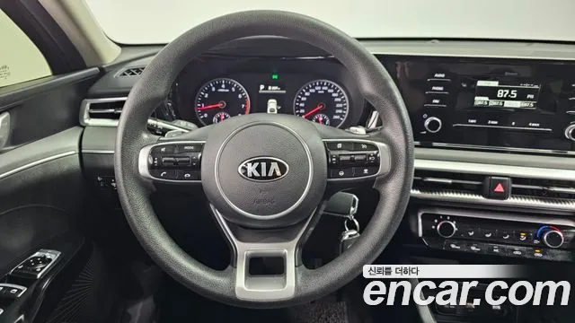 Kia K5 2021 — фото 13