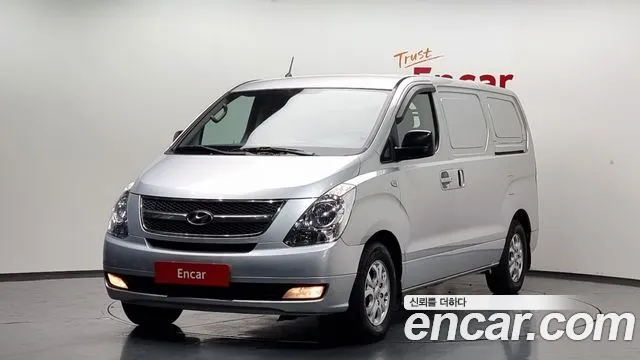 Hyundai Starex 2010 — фото 1