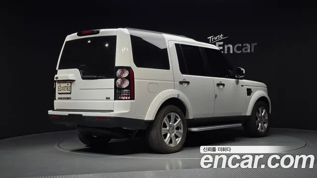 Land Rover Discovery 2016 — фото 2