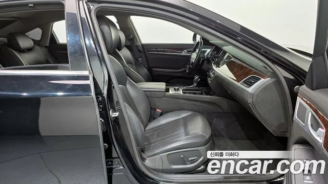 Hyundai Genesis 2015 — фото 11