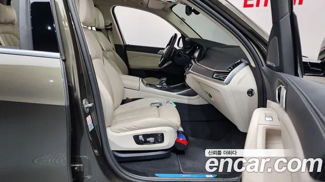 BMW X7 2022 — фото 11