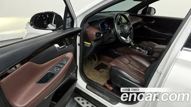 Hyundai Santafe 2019 — фото 10