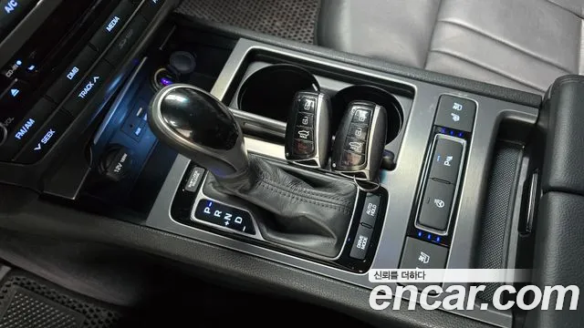 Hyundai Genesis 2016 — фото 9
