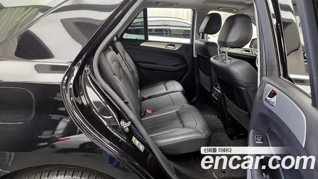 Mercedes-Benz GLE-Class 2018 — фото 12