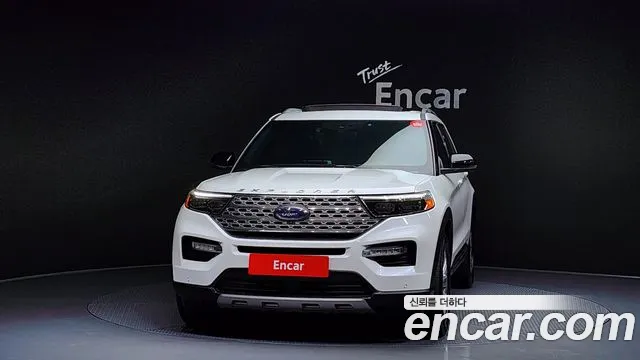 Ford Explorer 2020 — фото 3