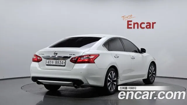 Nissan Altima 2017 — фото 2