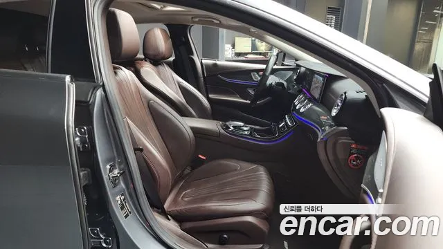 Mercedes-Benz CLS-Class 2019 — фото 11
