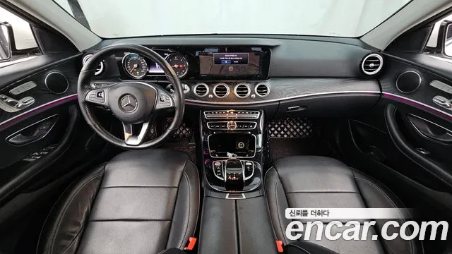 Mercedes-Benz E-Class 2018 — фото 7