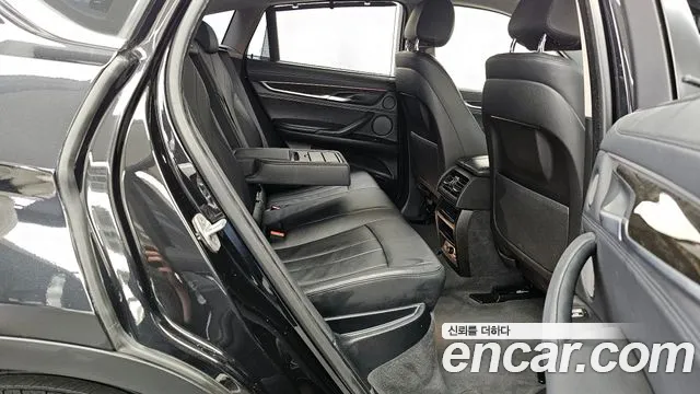 BMW X6 2015 — фото 12