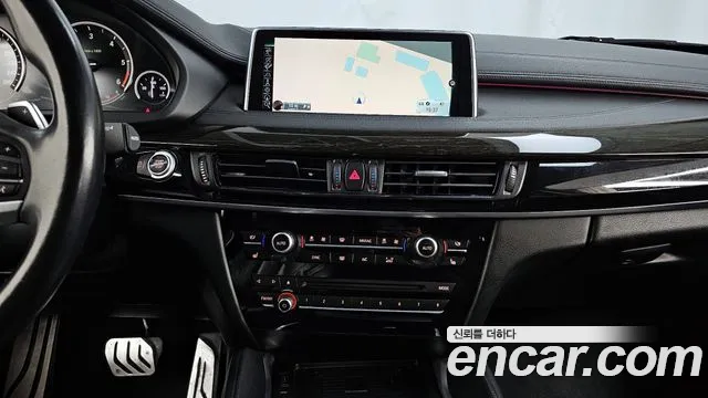 BMW X6 2015 — фото 14