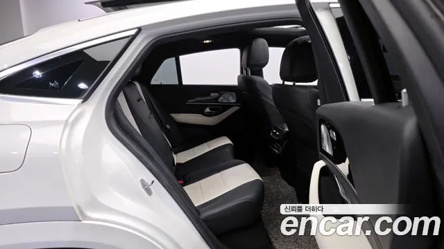Mercedes-Benz GLE-Class 2021 — фото 12