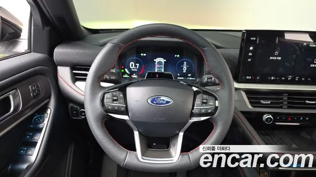 Ford Explorer 2025 — фото 12