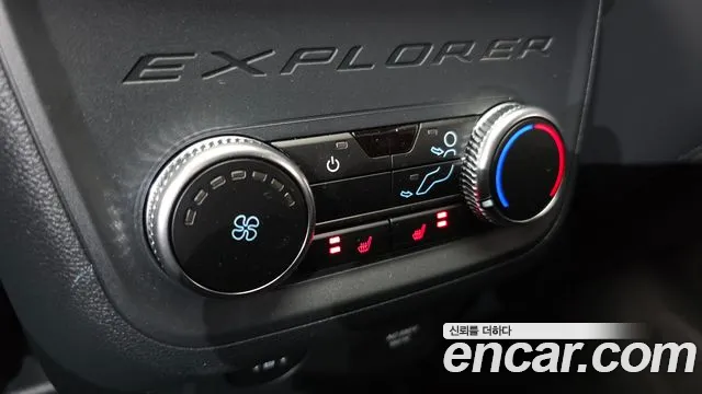 Ford Explorer 2025 — фото 15