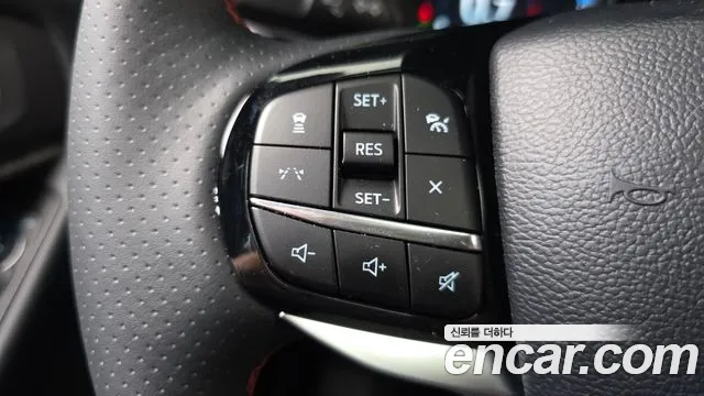 Ford Explorer 2025 — фото 17