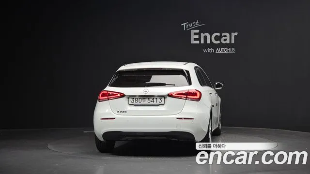 Mercedes-Benz A-Class 2020 — фото 4