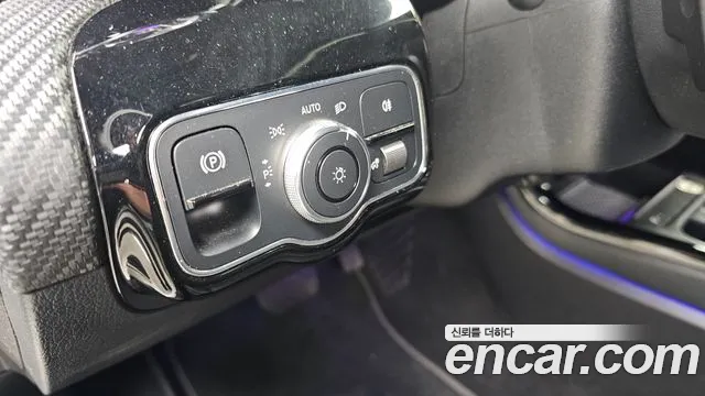 Mercedes-Benz A-Class 2020 — фото 15