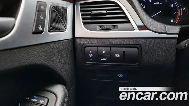 Hyundai Genesis 2015 — фото 17