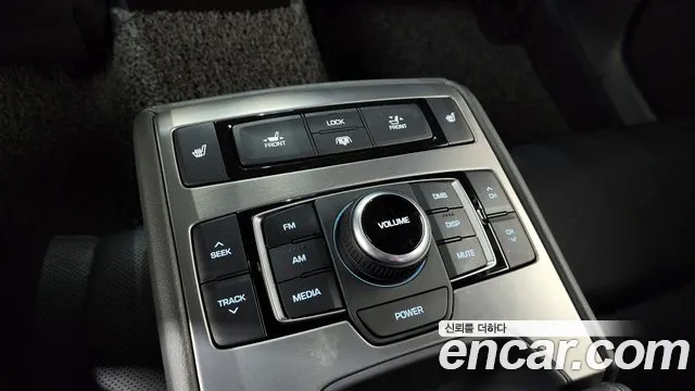 Hyundai Genesis 2015 — фото 18