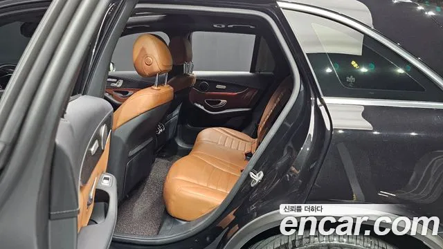 Mercedes-Benz GLC-Class 2022 — фото 12