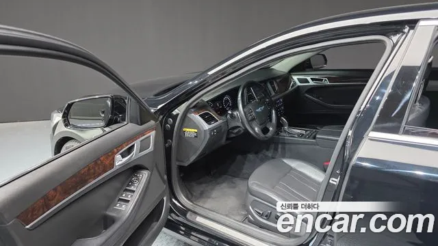 Hyundai Genesis 2014 — фото 10