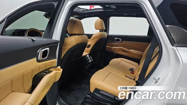 Kia Sorento 2023 — фото 12
