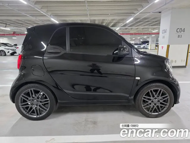 Smart Fortwo 2018 — фото 5