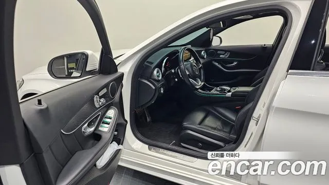 Mercedes-Benz C-Class 2017 — фото 10