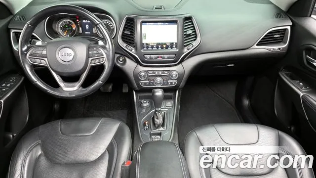 Jeep Cherokee 2019 — фото 7