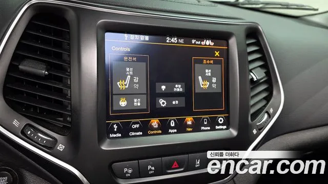 Jeep Cherokee 2019 — фото 17