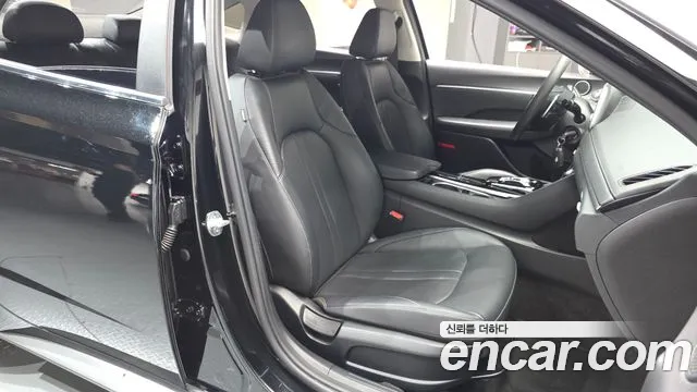 Hyundai Sonata 2020 — фото 10