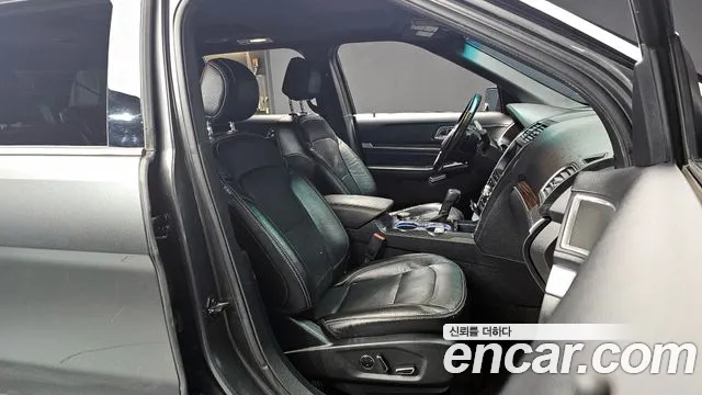 Ford Explorer 2016 — фото 10