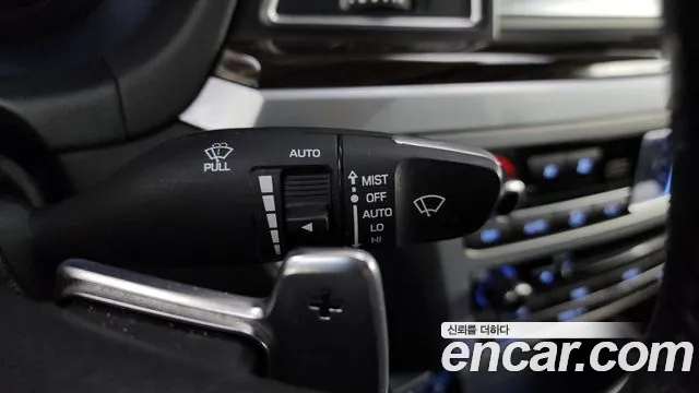 Genesis G80 2017 — фото 18