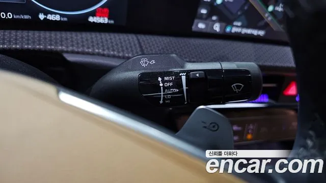 Kia EV6 2023 — фото 18