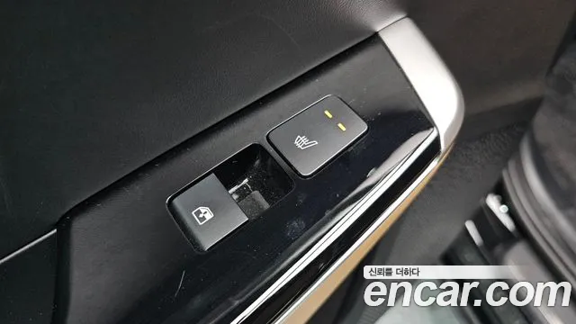 Kia EV6 2023 — фото 19