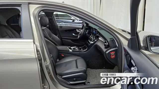 Mercedes-Benz C-Class 2020 — фото 11