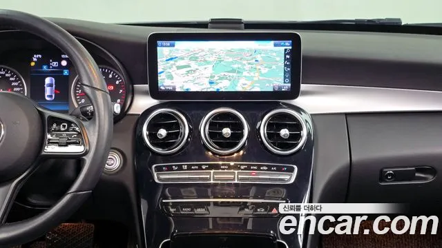 Mercedes-Benz C-Class 2020 — фото 14