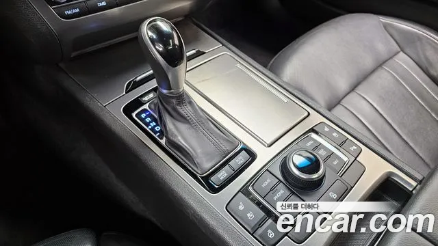 Hyundai Genesis 2015 — фото 9