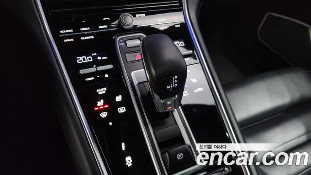 Porsche Panamera 2017 — фото 9