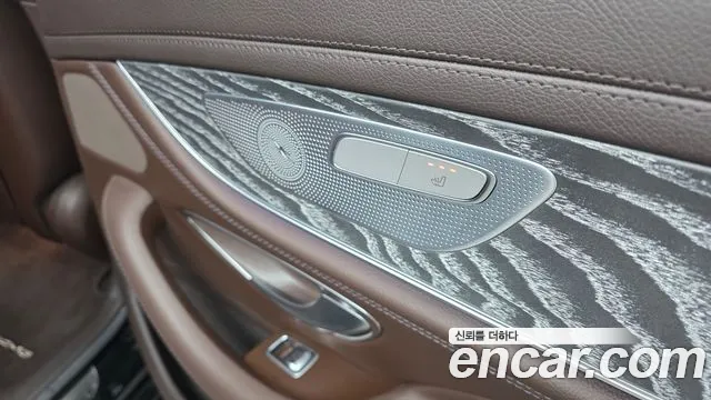 Mercedes-Benz CLS-Class 2020 — фото 18